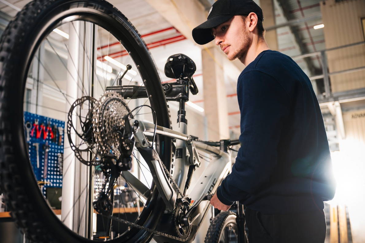 Bien entretenir la transmission de son vélo électrique Upway — free download