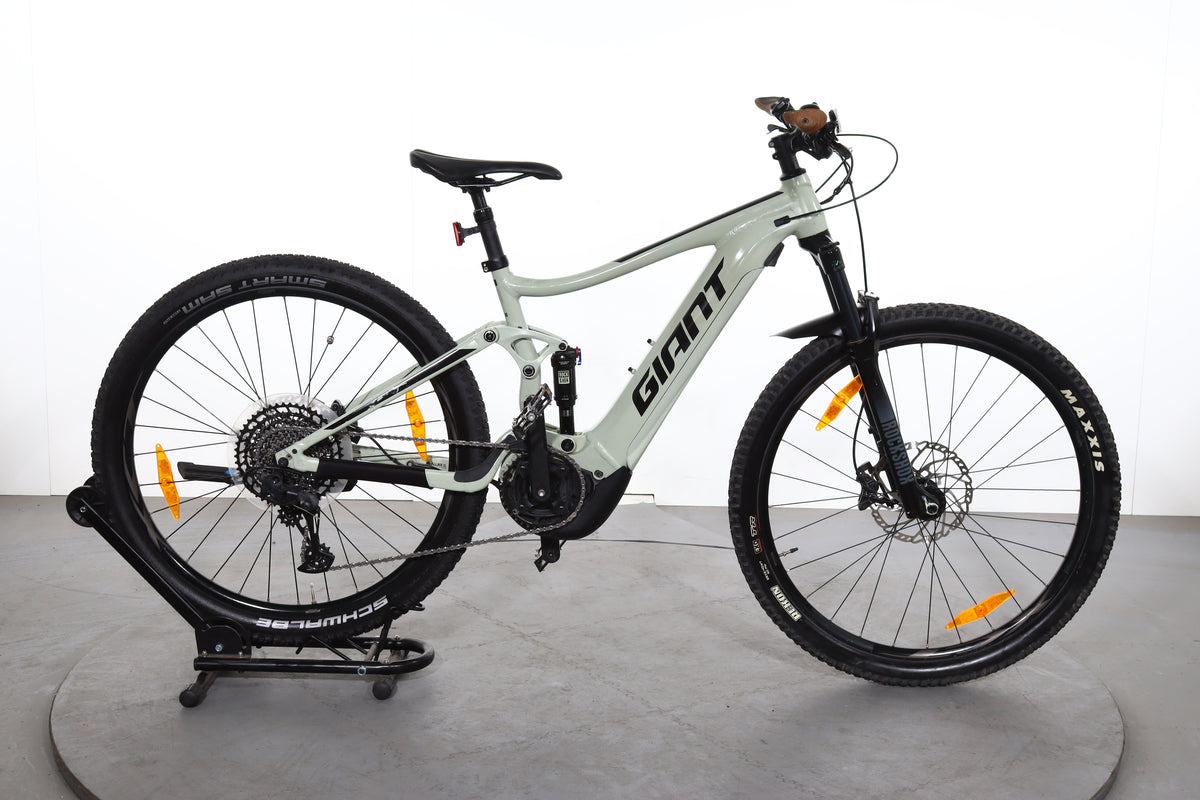 Vélo électrique Giant Stance E+ reconditionné Upway