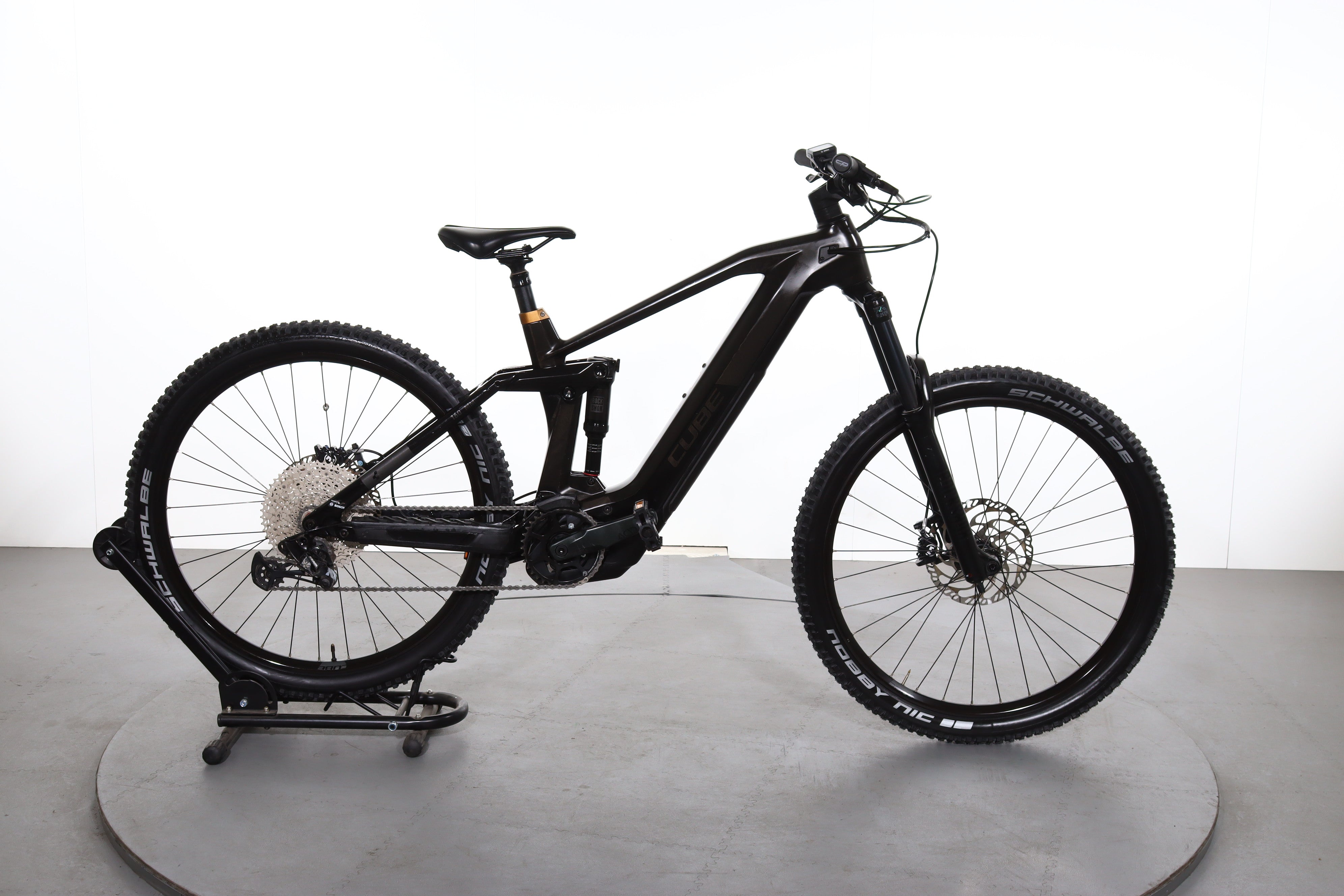 Vélo électrique Cube Stereo Hybrid 160 HPC Race reconditionné Upway