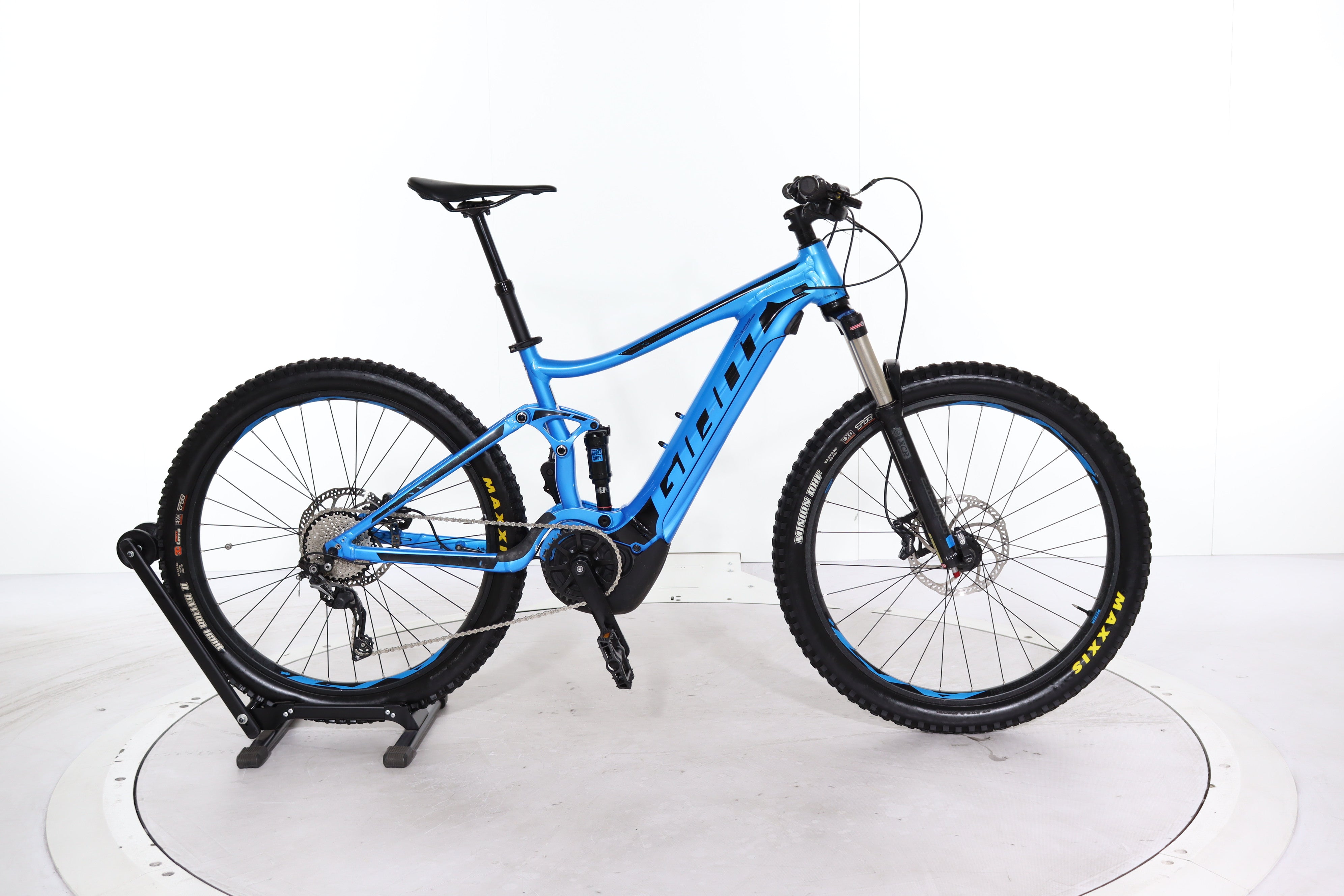 Velo electrique giant 2019 hot sale