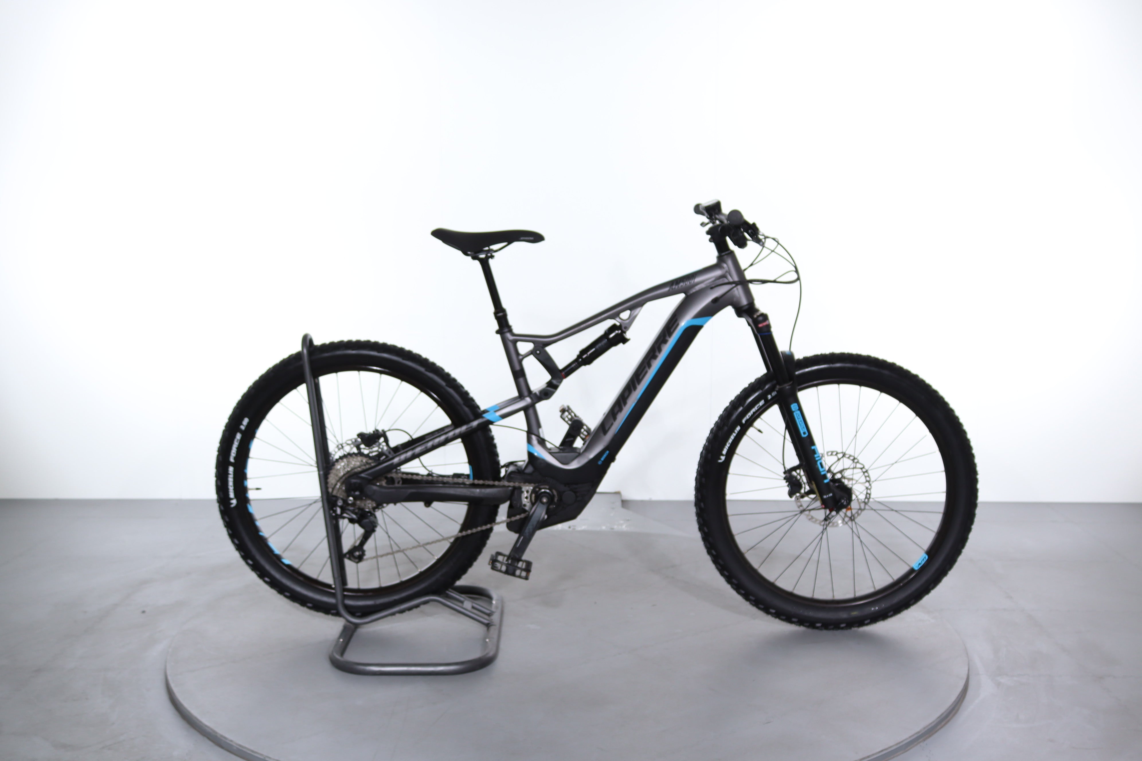 Overvolt Cross VÃ©lo Ã©lectrique Vtc Lapierre Overvolt Trekking