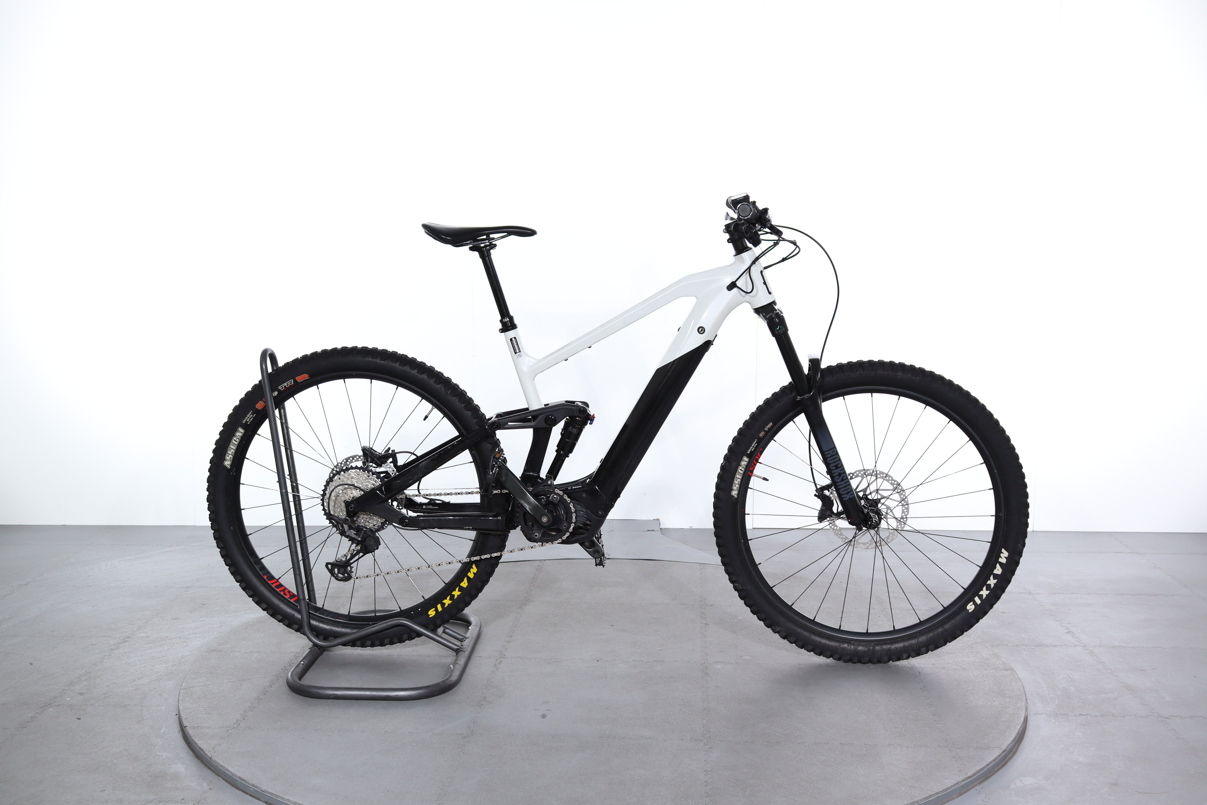 Vélo électrique Moustache Samedi 29 Trail reconditionné Upway