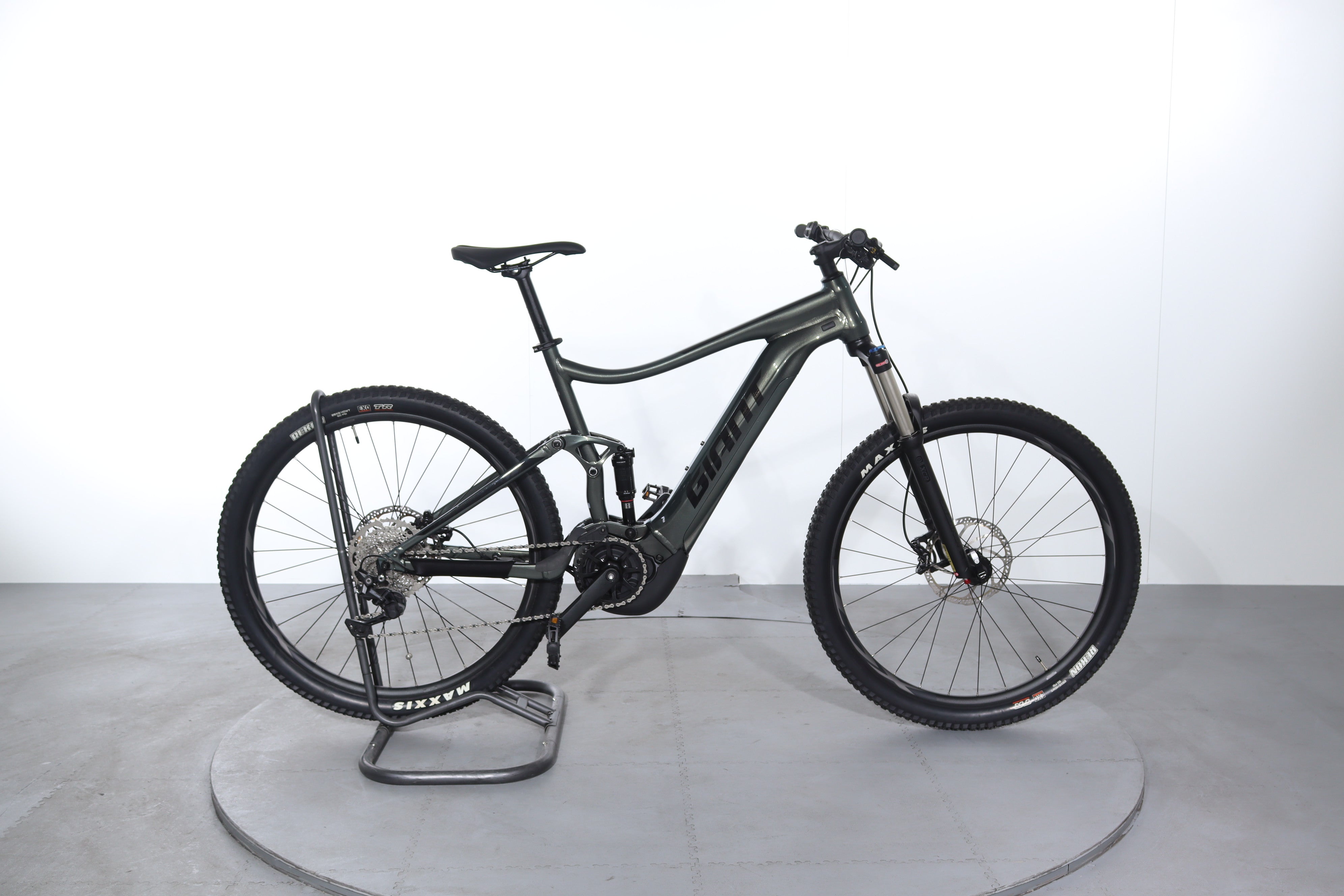 Vélo électrique Giant Stance E+2 reconditionné Upway